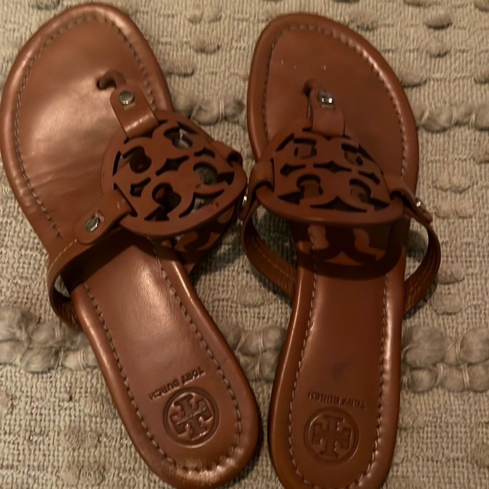 100 percent authentic Tory Burch Miller sandals size 9 excellent condition
